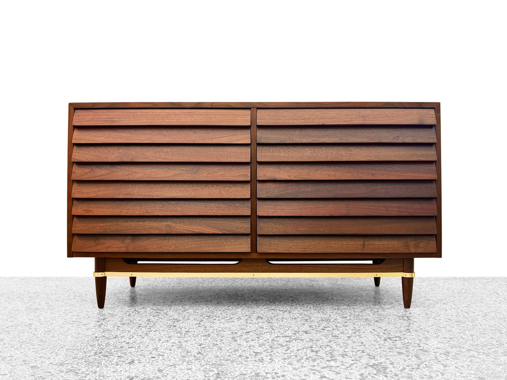 American of Martinsville 6 Drawer 'Dania' Dresser by Merton Gershun JefferyStuart American of Martinsville 6 Drawer 'Dania' Dresser by Merton Gershun JefferyStuart